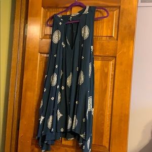 Free People navy and beige tunic